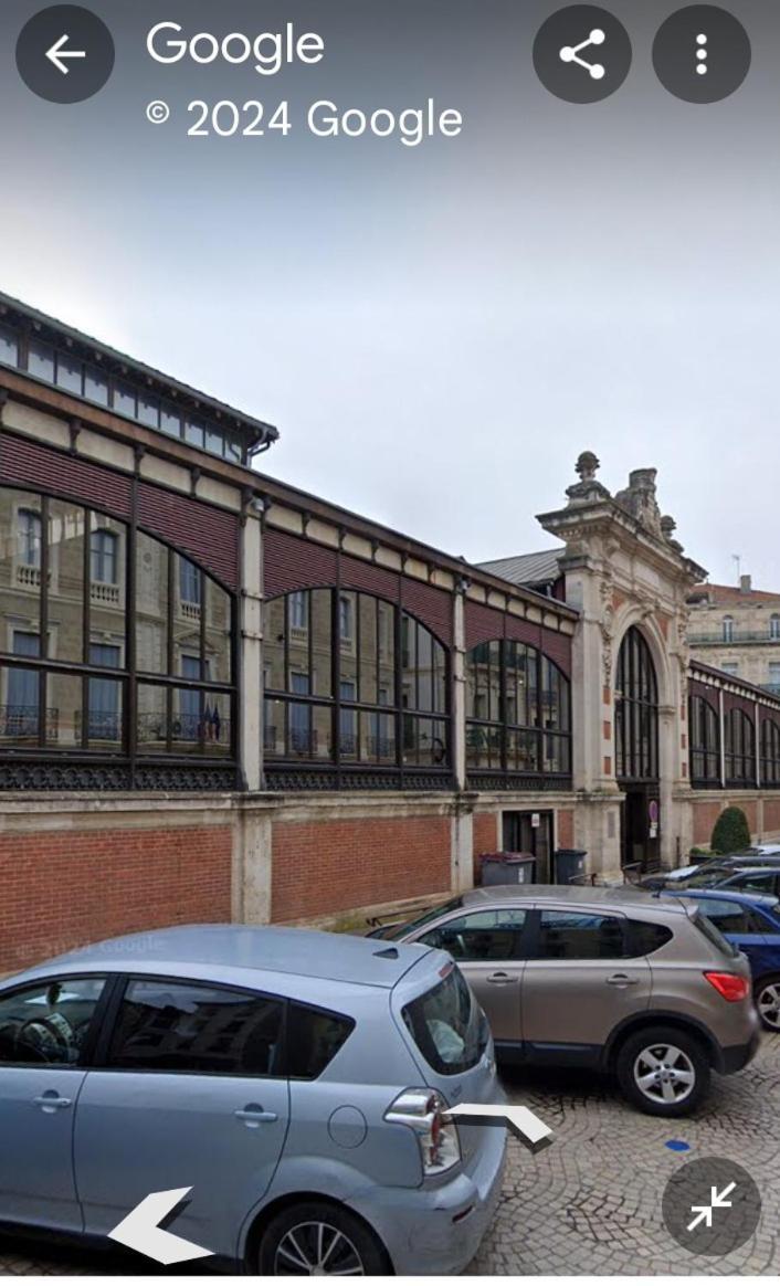 Les Halles De Безьє Екстер'єр фото